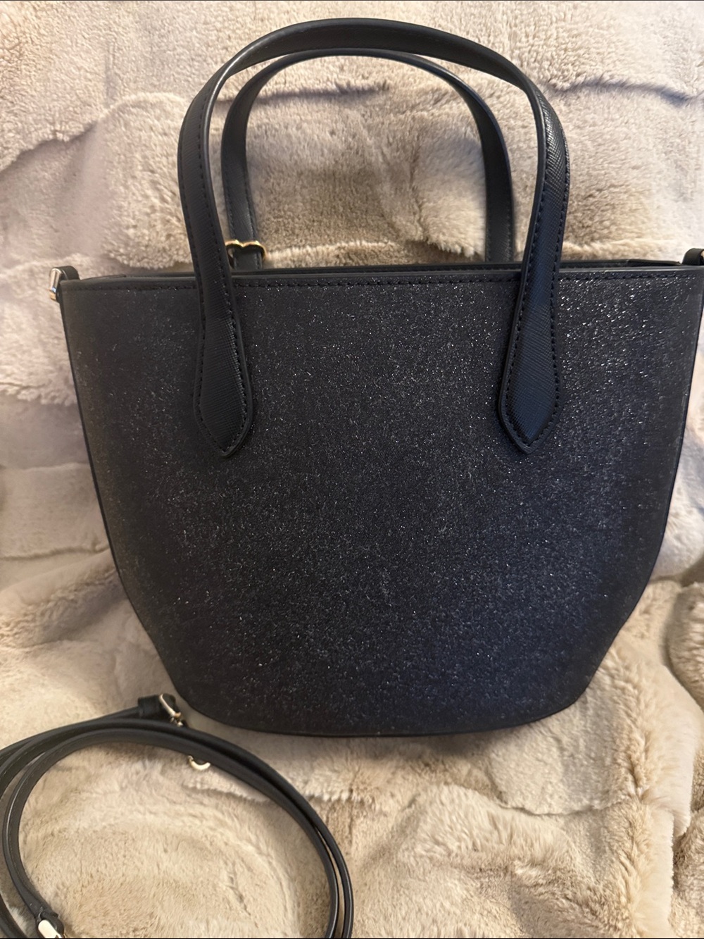 kate spade black crossbody tote with gold logo and cherry charm - Picture 6 of 9